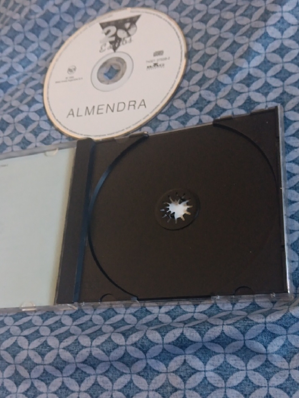Almendra CD - Picture 8 of 9